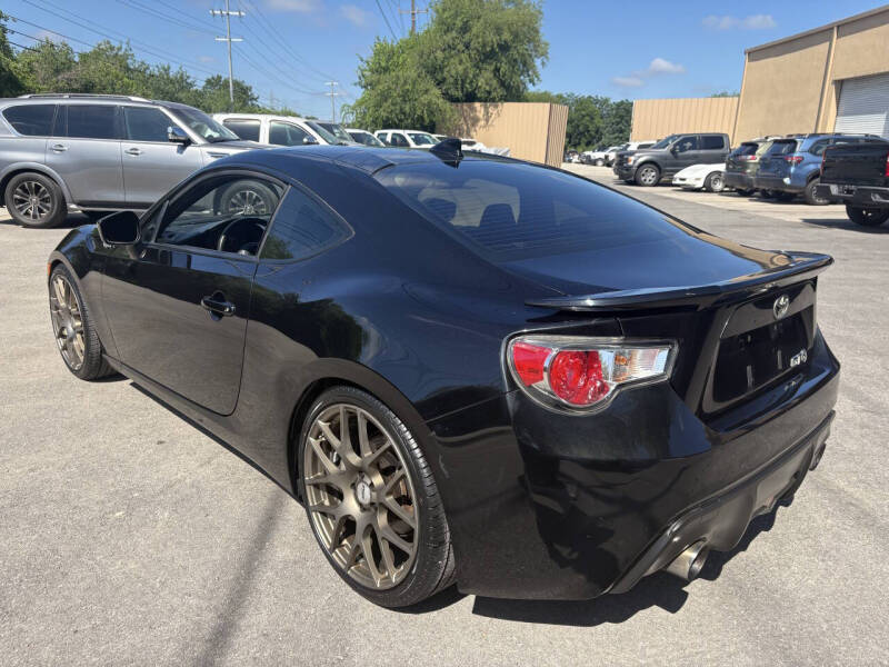 2016 Scion FR-S