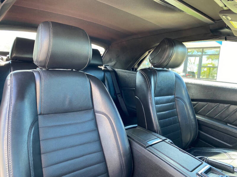 2014 Ford Mustang V6 Premium