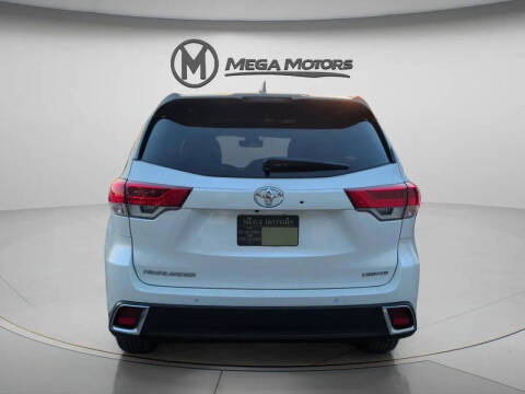 2018 Toyota Highlander Limited Platinum