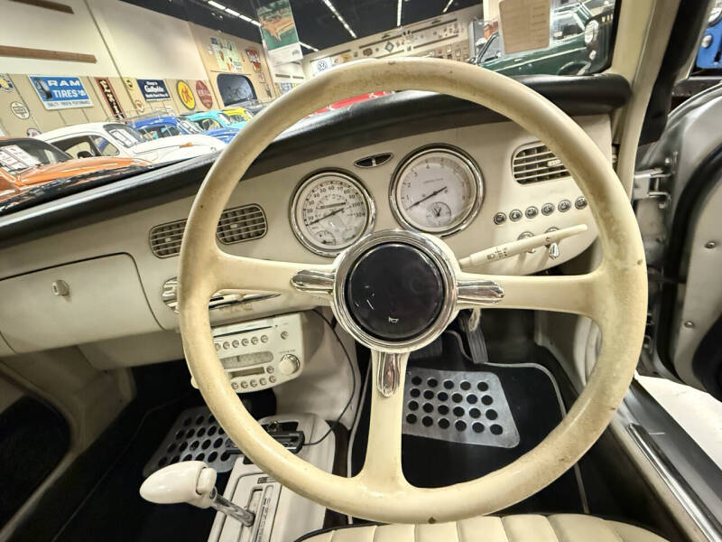 1991 Nissan Fiagaro
