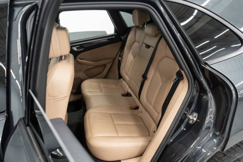 2023 Porsche Macan