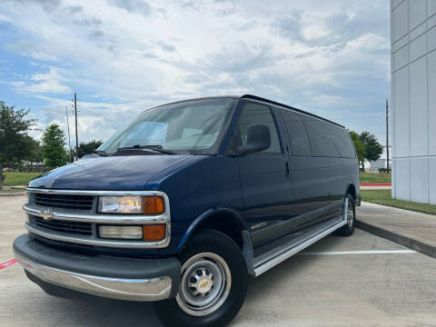 2000 Chevrolet Express for sale at TWIN CITY MOTORS in Houston TX