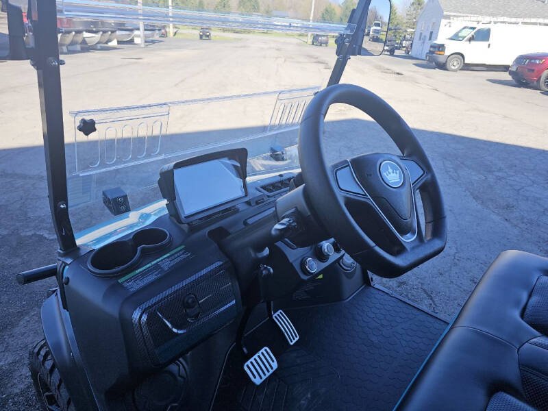 2024 Evolution Maverick 4