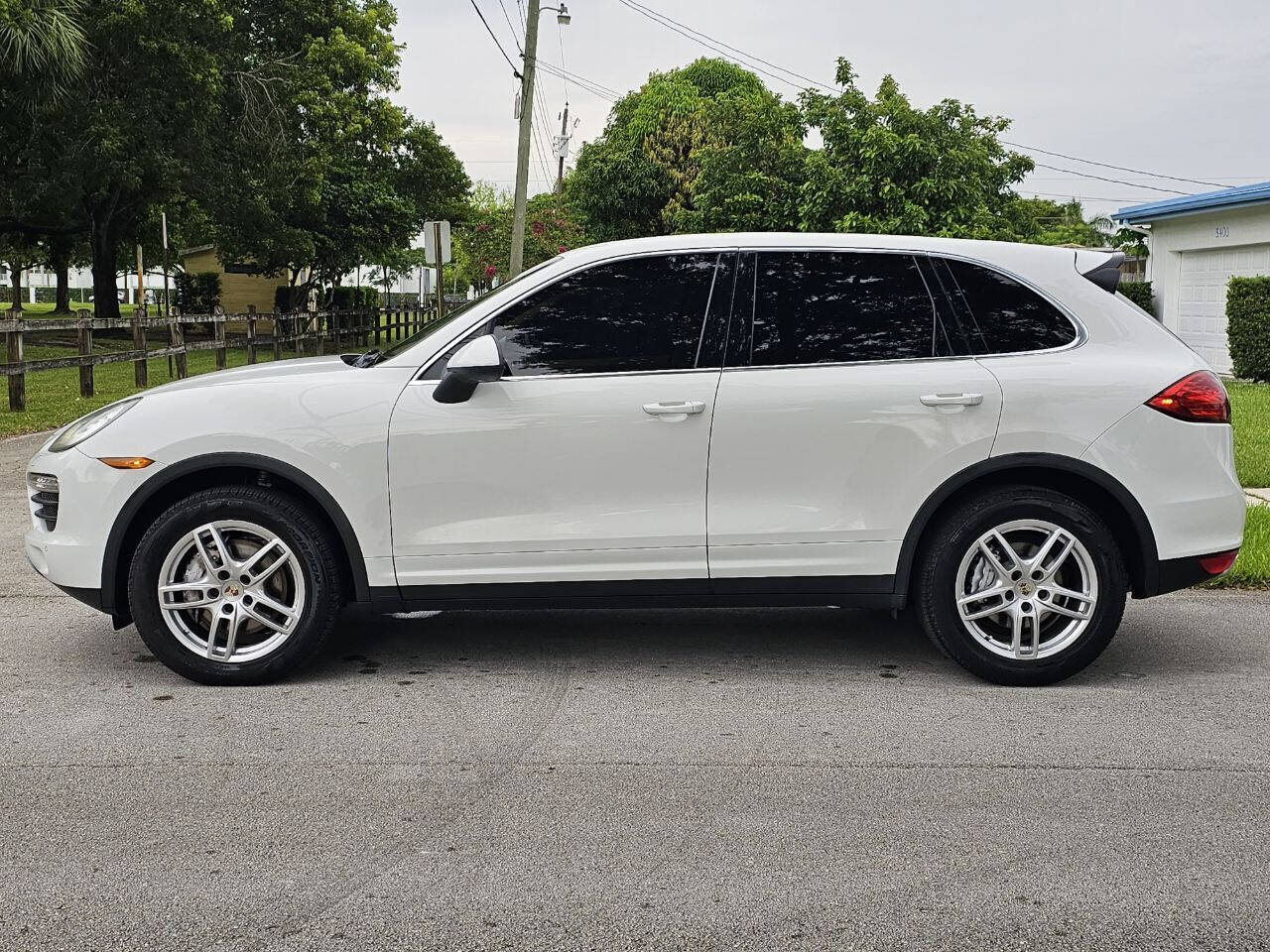 2012 PORSCHE Cayenne SUV / Crossover - $16,123