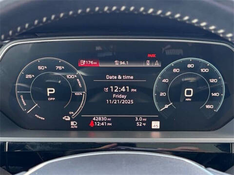 2019 Audi e-tron quattro Prestige