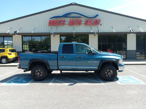 2004 Dodge Ram 2500 for sale at DOUG'S AUTO SALES INC in Pleasant View TN