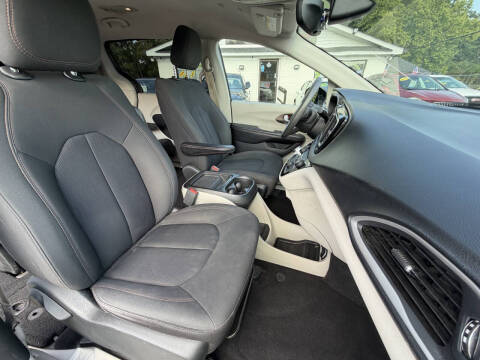 2018 Chrysler Pacifica Touring Plus