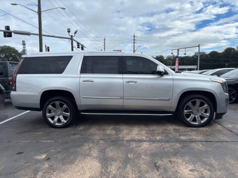 2019 Cadillac Escalade ESV Luxury