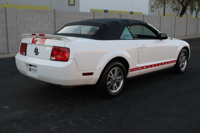2005 Ford Mustang 3