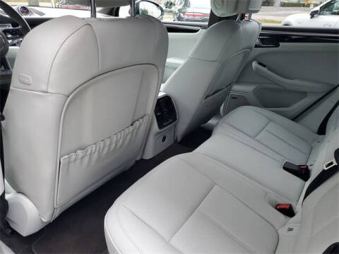 2020 Porsche Macan S