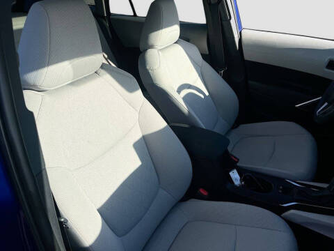 2025 Toyota Corolla Cross LE