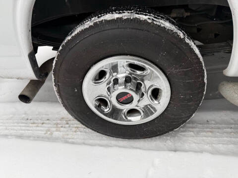 2023 GMC Savana 2500