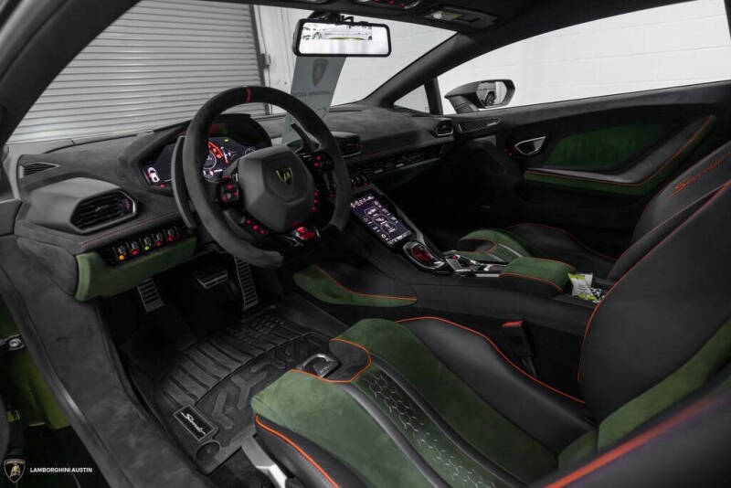 2024 Lamborghini Huracan Sterrato