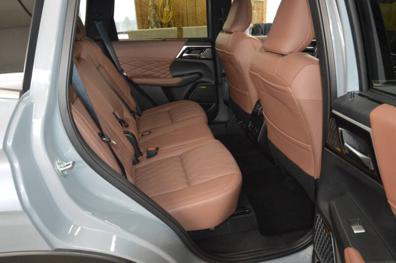 2025 Mitsubishi Outlander SEL