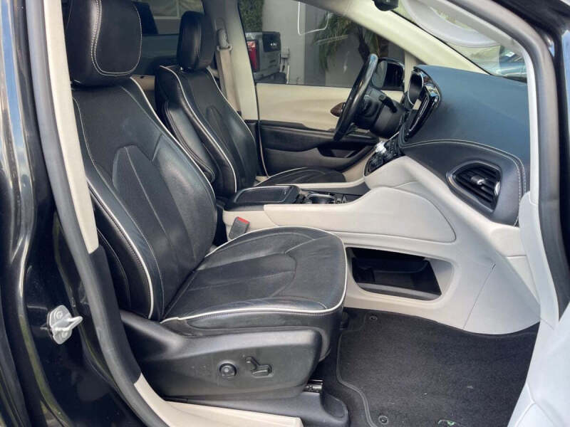2022 Chrysler Pacifica Limited