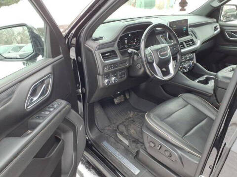 2022 GMC Yukon SLT