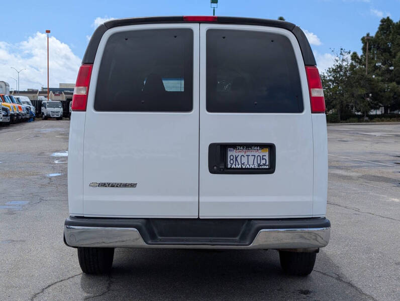 2018 Chevrolet Express LT 3500