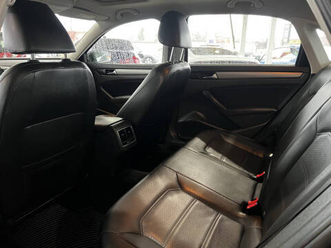 2014 Volkswagen Passat 1.8T SE PZEV