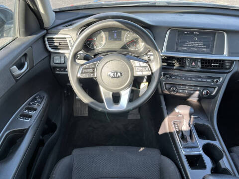 2019 Kia Optima LX