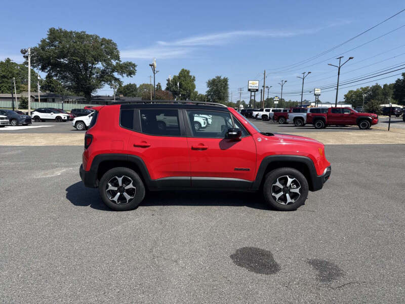 2022 Jeep Renegade Trailhawk