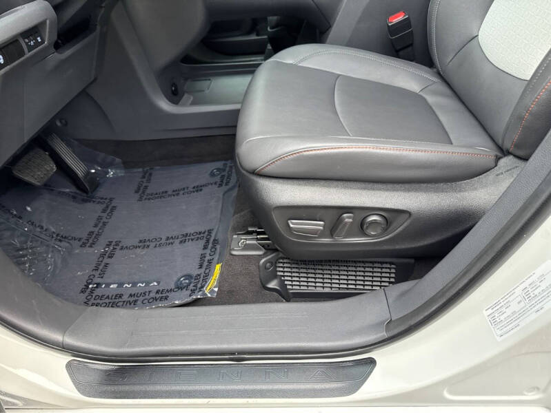 2024 Toyota Sienna
