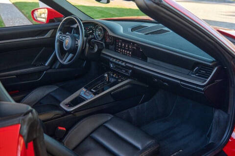 2022 Porsche 911 Carrera