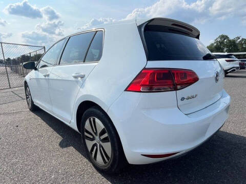 2016 Volkswagen e-Golf SE