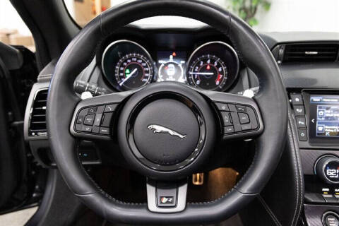 2016 Jaguar F-TYPE R