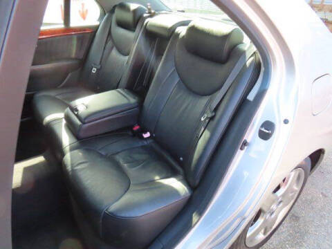 2005 Lexus LS 430