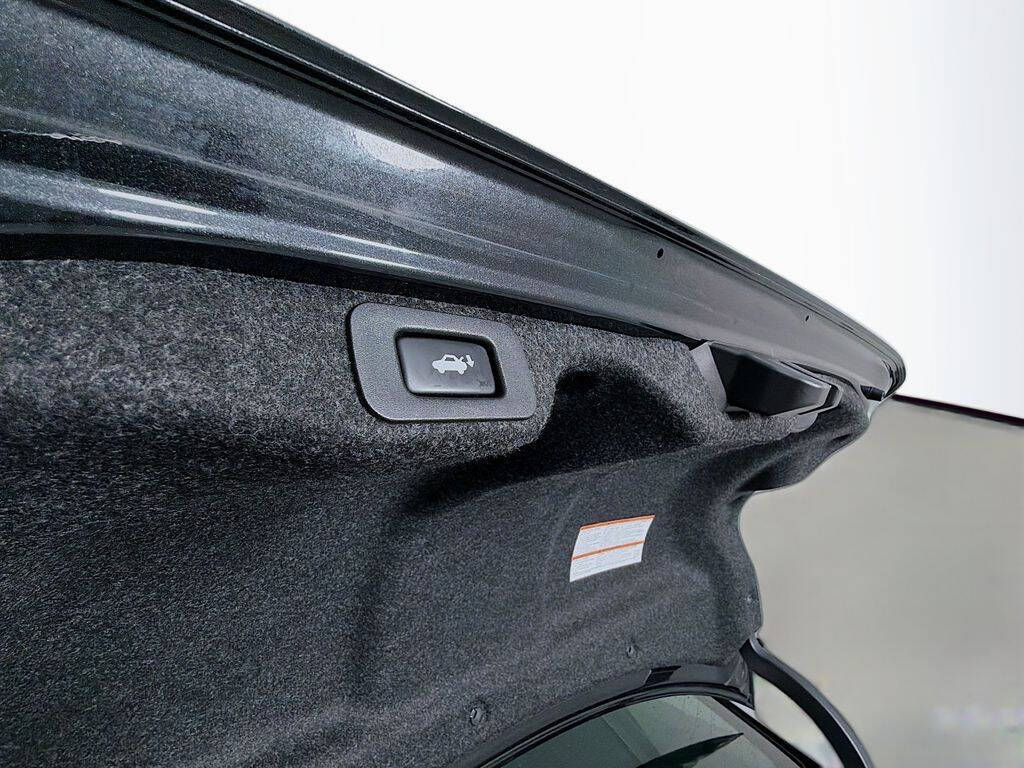 Black 2017 Lexus ES 350 Base 4dr Sedan 33