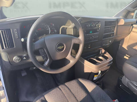 2023 Chevrolet Express 2500