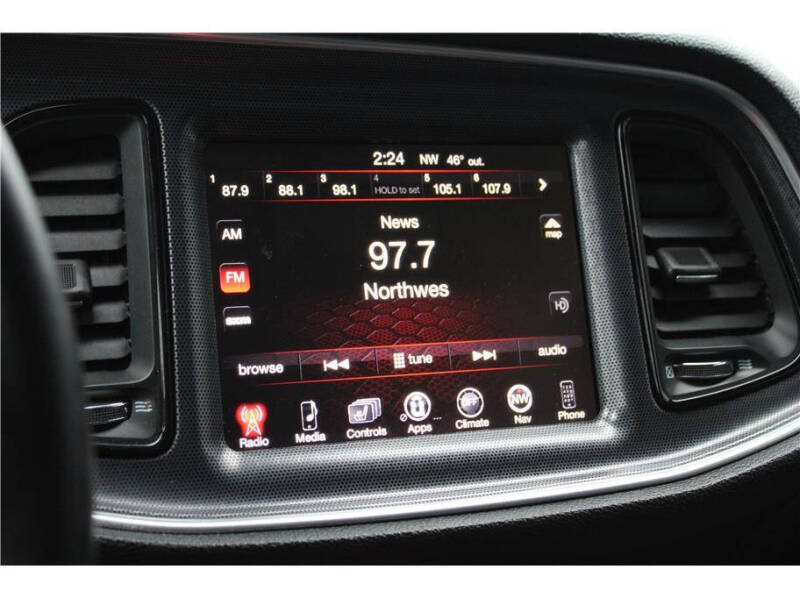 2015 Dodge Challenger SXT Plus