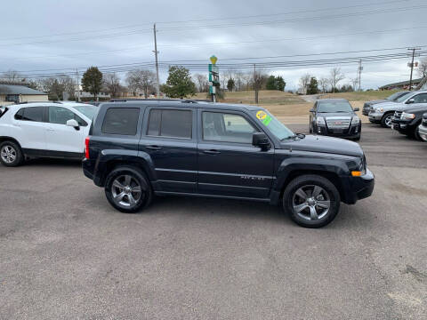 2014 Jeep Patriot for sale at Auto Acceptance in Tupelo MS