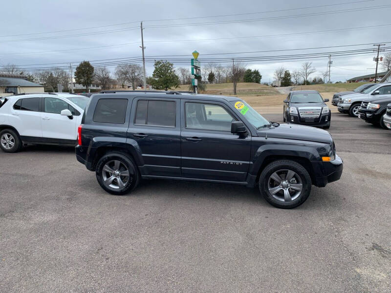 2014 Jeep Patriot for sale at Auto Acceptance in Tupelo MS