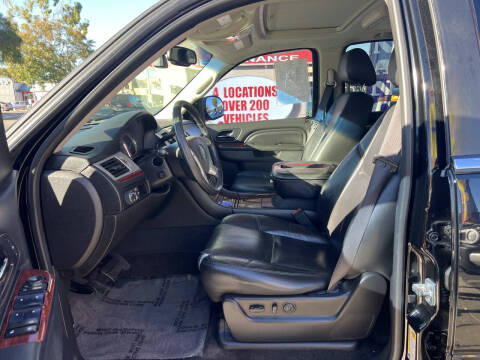 2012 Cadillac Escalade Premium