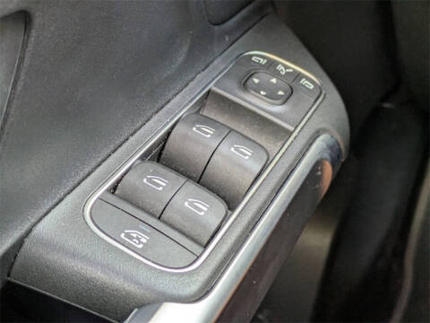 2023 Mercedes-Benz GLB GLB 250