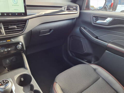 2026 Ford Escape Hybrid ST-Line Select