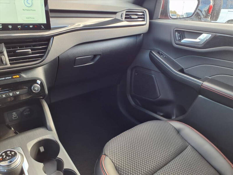 2026 Ford Escape Hybrid ST-Line Select