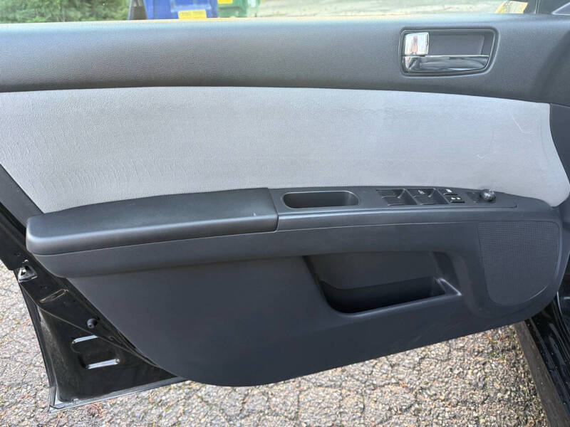 2010 Nissan Sentra 2.0 SR