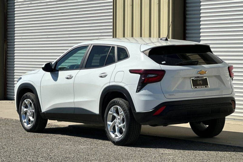 2024 Chevrolet Trax LS