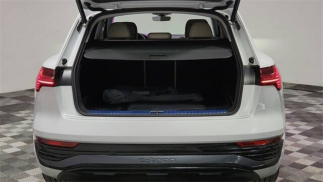 2024 Audi Q8 e-tron quattro Premium Plus