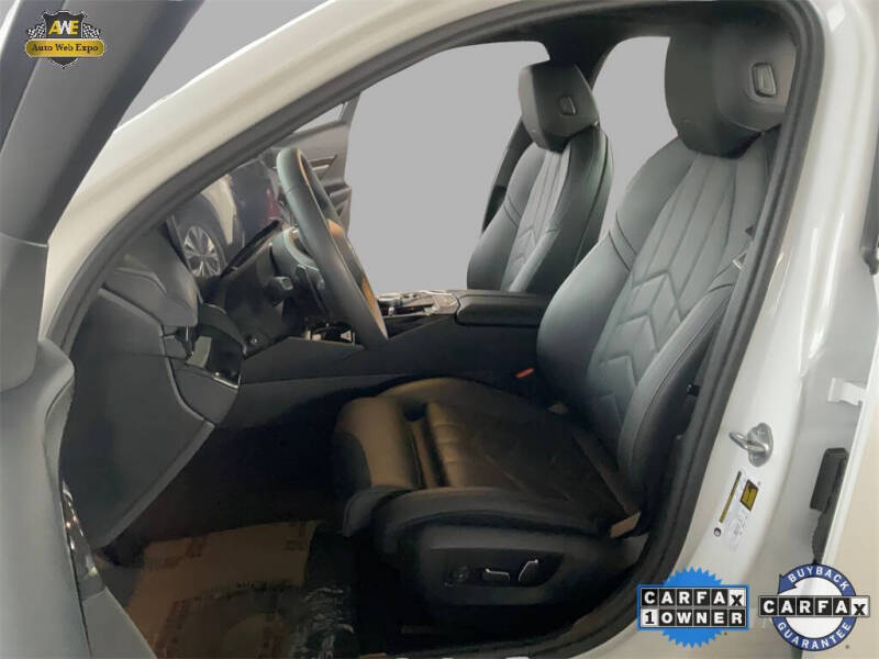 2025 BMW 5 Series 530i