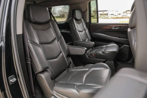 2017 Cadillac Escalade ESV Luxury