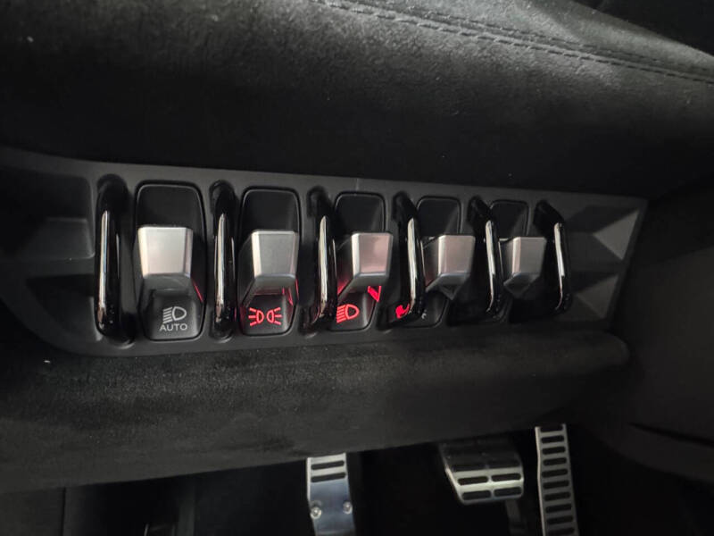 2023 Lamborghini Huracan STO