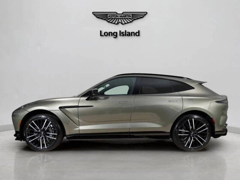 2026 Aston Martin DBX 707