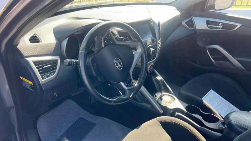 2017 Hyundai Veloster