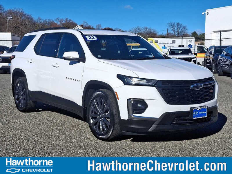 2023 Chevrolet Traverse RS
