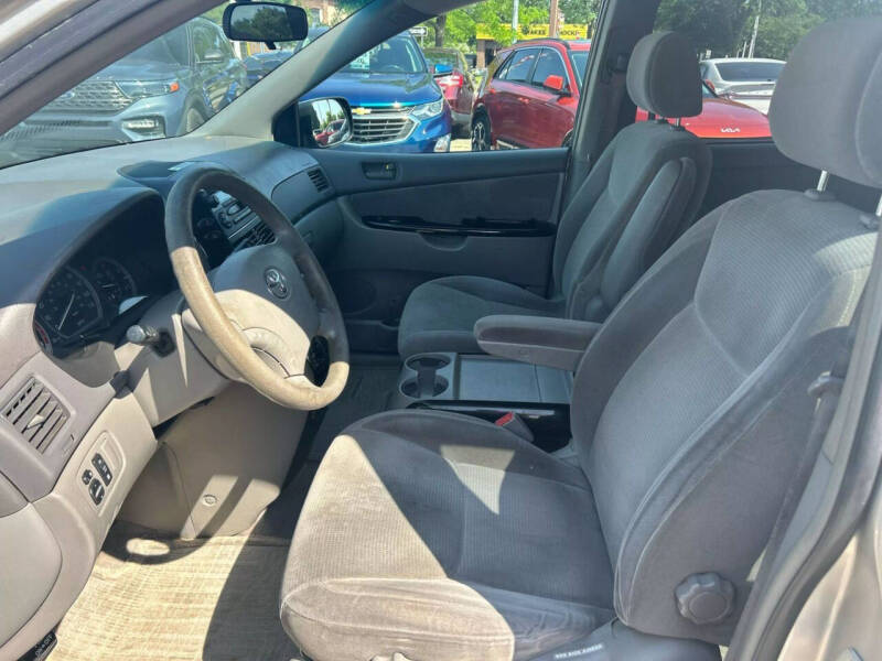 2004 Toyota Sienna