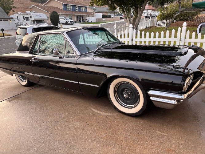 1965 Ford Thunderbird
