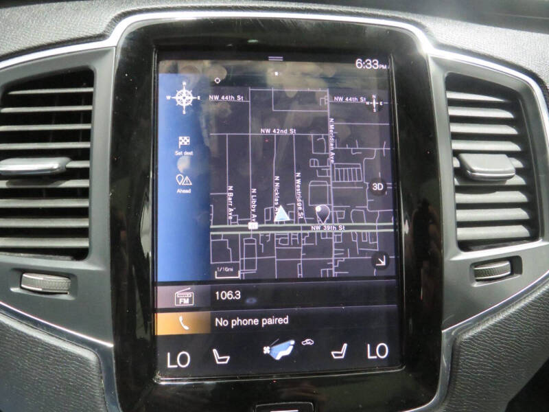 2022 Volvo XC90 T5 Momentum